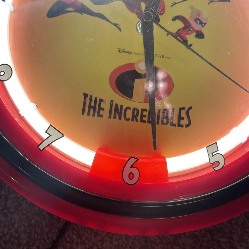 2005‎ Disney Pixar The Incredibles 12